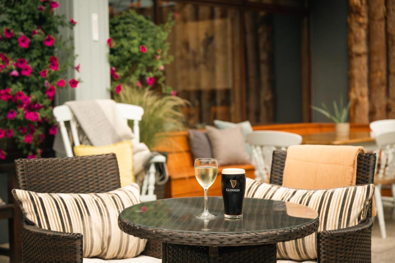 Downhill Inn Баллина Экстерьер фото